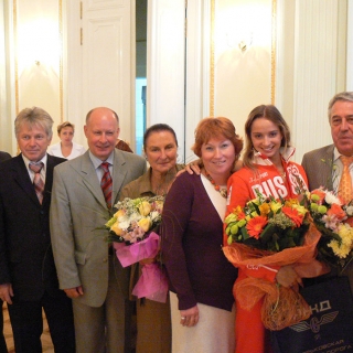 Министра спорта В.В.Харитонов и Олимпийские чемпионки
